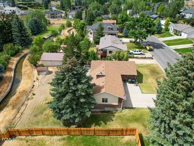 991 N Valley Dr