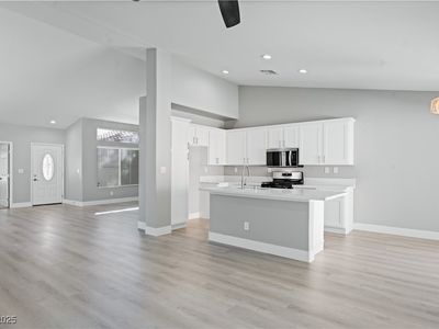 1910 Night Shadow Ave