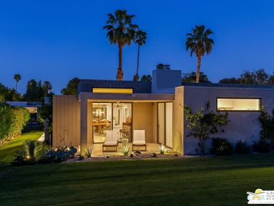 1845 S La Paloma