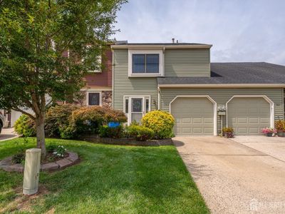 21 Knoll Ct