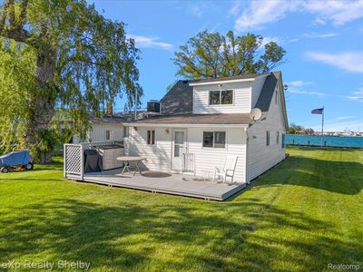 8395 N Channel Dr