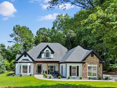 334 Loring Ln