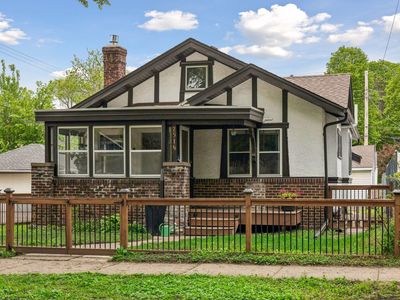 2514 Hayes St NE
