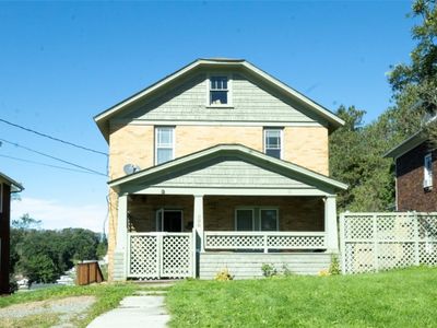 306 E Main St