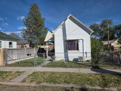525 W Day St