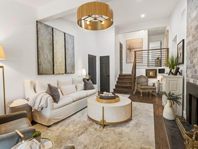 151 W Grn #151