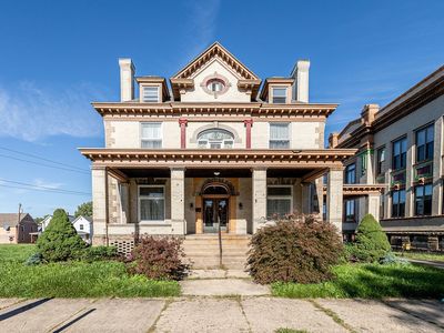 149 N Gallatin Ave