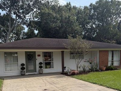 Property at 111 Rockne Dr, Lafayette, LA