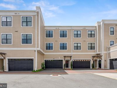 43539 Michigan Sq