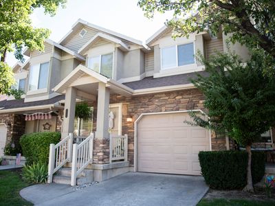 Property at 652 E Clearwater Dr, Layton, UT