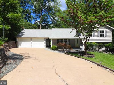 6 Craftsman Ct