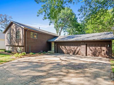 7720 Long Lake Rd