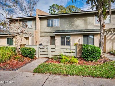 7701 BAYMEADOWS Circle W #1093