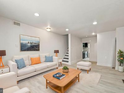 2015 Mountain St