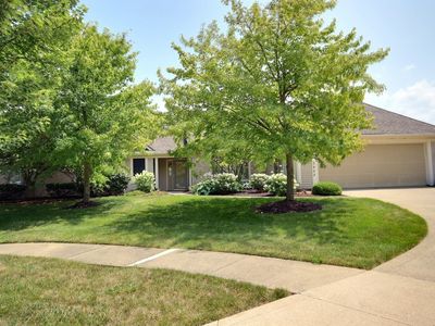 2933 Cunningham Dr