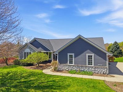 W136N6719 Claas ROAD