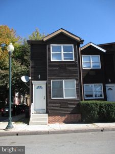 2107 Penn St