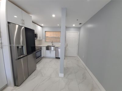 453 SW 2nd St APT 306C