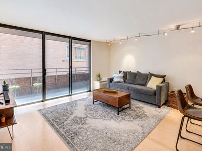 2141 P St NW APT 901