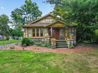 1318 E Michigan Ave