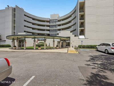 1071 EDGEWOOD Avenue S #105