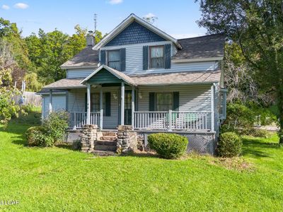 552 Ridge Ave