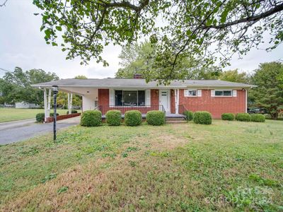 2626 S Main St