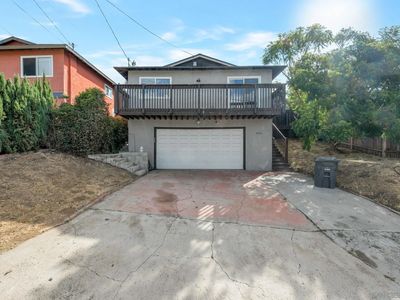 955 Maya St