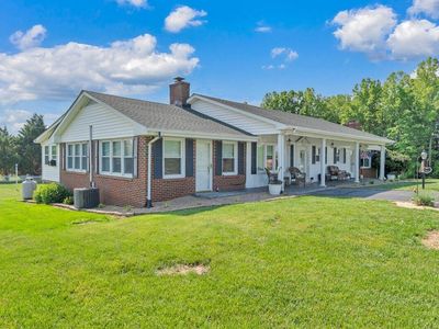 3226 Rakes Rd