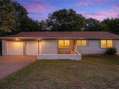 3821 Bonnie Dr