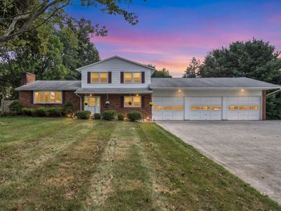 9037 Skypark Dr