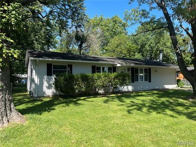 121 Richmond Dr