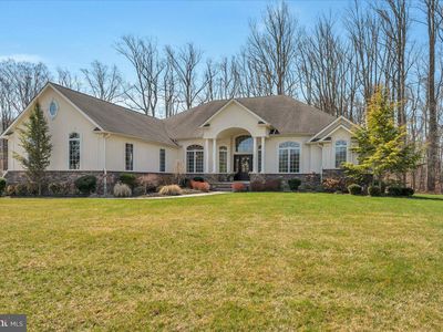 122 Joanne Ct
