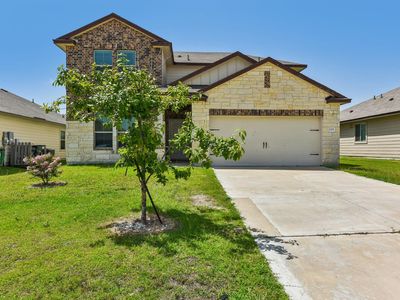 Property at 105 Green Jay Dr, Jarrell, TX
