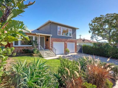 903 Alberta Ave