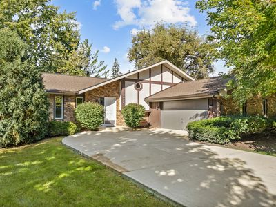 2924 Hickory Ct