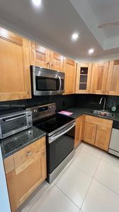 20500 W Country Club Dr APT 204