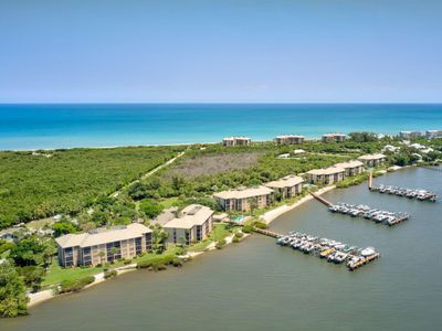 4440 NE Sandpebble Trace #404