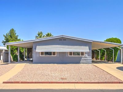 3448 E BEVERLY Lane