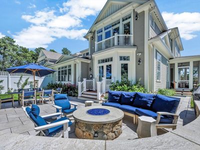 22 A Clayton Circle