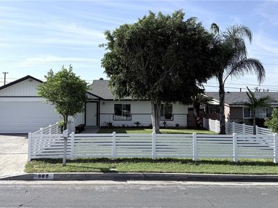 962 E Citrus Edge St