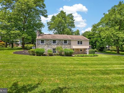 Property at 1190 Beaumont Rd, Berwyn, PA