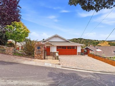 2945 Monte Cresta Dr