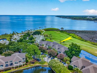 824 Harbour Point Dr #824