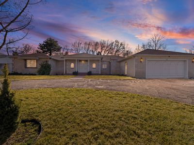 1772 E Countryside Dr