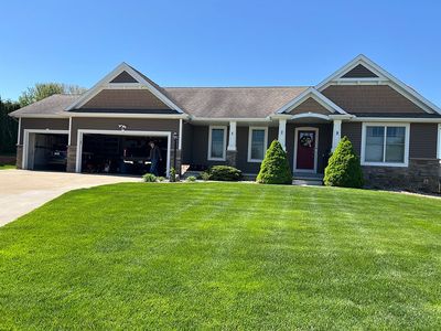 57415 Jade Cir
