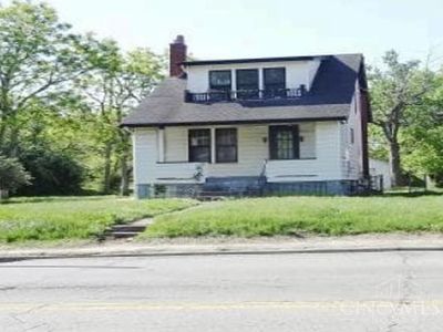81 E Galbraith Rd
