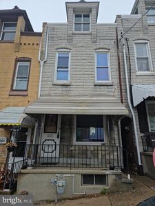 1223 Elm St