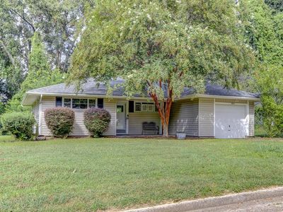 1813 Edna Dr