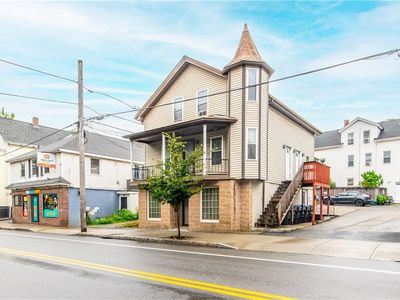 421 Broad St